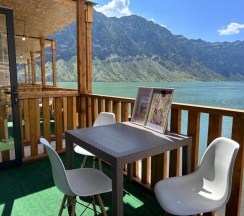 Новые трехместные домики в Горное озеро