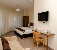 Двухместный люкс Deluxe двуспальная кровать в Antika Amman Hotel