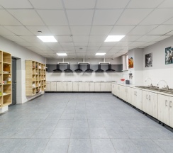 Койко-место в женском номере на 10 человек в Alfa best house