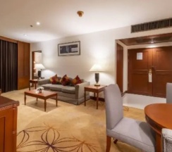 Двухместный люкс Executive двуспальная кровать в Century Park Hotel