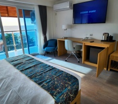 Двухместный номер Superior с балконом двуспальная кровать в Hotel 39 Jamaica