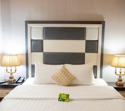 Бюджетный двухместный номер с видом на атриум в Гранд мандарин