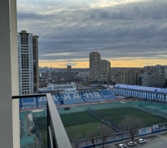 Двухместные апартаменты с 2 комнатами с красивым видом из окна (двуспальная кровать) в Квартира на улице Пархоменко 2