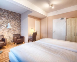 Двухместный номер Superior двуспальная кровать в Enjoy Hotel Berlin City Messe