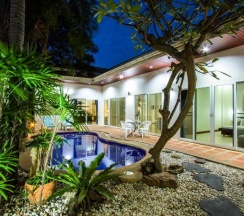 Вилла Deluxe с 2 комнатами в Tortuga Villas Pattaya