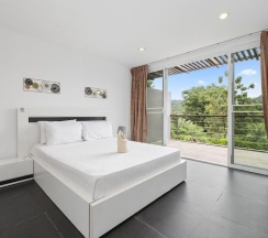 Семейный коттедж в 4 bedroom pool villa. 7kms to Patong
