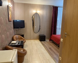 Номер улучшенный с 1 двуспальной кроватью с джакузи в Ринго