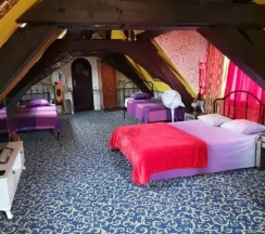 Четырёхместный номер в Hotel Mozart