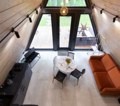 A-Frame № 6 (оснащение дома, стоимость купели и бани см. Подробнее) в Les holidays