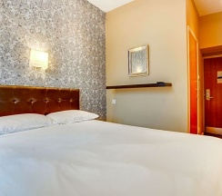 Двухместный номер Standard двуспальная кровать в Somerset Hotel Baker Street London