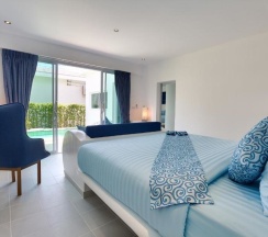 Семейный номер Standard с видом на сад в La Perle Luxury Boutique Hotel