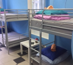 Общий восьмиместный номер для мужчин и женщин в 7skyhostel