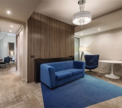 Номер Suite с двуспальной кроватью и диван-кроватью в Mercure