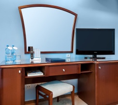 Стандартный улучшенный номер (двуспальная кровать) в Александровский сад