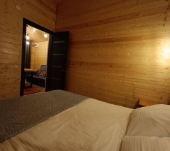 4-местный 2-комнатный коттедж улучшенный в Air house Arkhyz