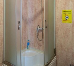 Номер стандарт с 1 двуспальной кроватью в По пути