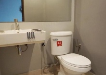 Двухместный номер Standard с балконом 2 отдельные кровати в Hansa Bangkok House