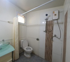 Семейное бунгало в Rayonghouse Resort
