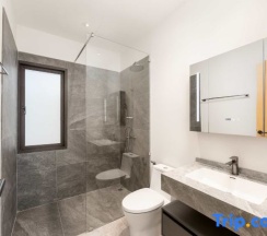 Вилла в Вилла Plunge Modern 2-Bedroom with Private Pool