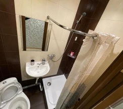 апартаменты с двухспальной кроватью (переулок Кирова, 3, этаж 1) в Everest