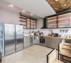 Кровать в общем номере (женский номер) в Icon hostel