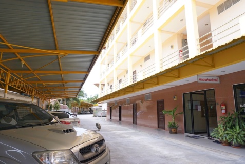 Ранонг: Отель Jirasin Hotel & Apartment