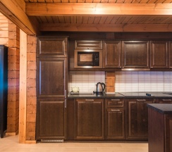 8-и местный улучшенный дом в Западном поселке в Бутик