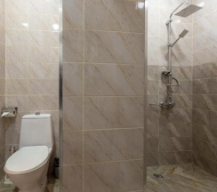 Четырёхместный номер Deluxe в Royal Palace Hotel Baku
