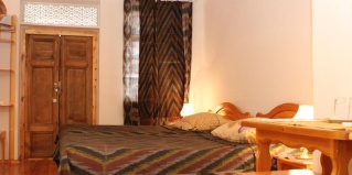 Бухара: Вed & breakfast Emir