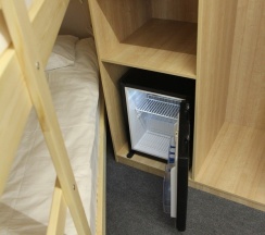 Четырехместный номер с 1 кроватью Queen size и 1 двухъярусной кроватью в Асти