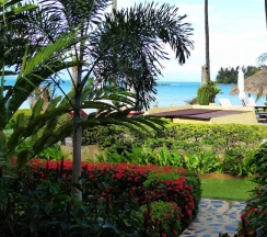 Семейное бунгало в Amber Sands Beach Resort