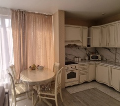 Апартаменты с балконом и с красивым видом из окна в У дяди Володи