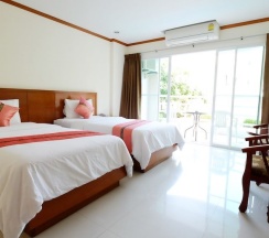 Номер Standard с балконом и с красивым видом из окна в Phu View Talay Resort
