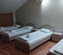 Четырёхместный номер Standard в Xl комплекс