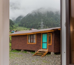 Коттедж Superior с красивым видом из окна в Раш