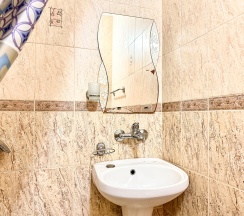 Комфортный 5 местный номер в Дружба