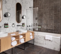 Апартаменты Базилиан с 2 комнатами в The Basilian Minsk, Curio Collection by Hilton