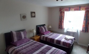 Двухместный номер Standard 2 отдельные кровати в Station View Guest House