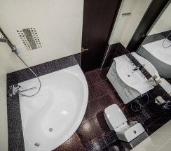 Номер люкс в Paradise Inn Hotel&SPA