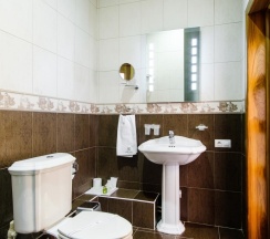 Бизнес Люкс в Hotel Grand