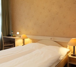 Двухместный номер Economy двуспальная кровать в Hotel Bellmoor Im Dammtorpalais