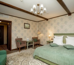 Люкс с балконом в Губернский