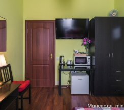 Трехместный номер "Комфорт" в Мансарда