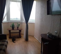 Апартаменты с балконом и с красивым видом из окна в Лолита