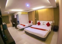 Двухместный семейный номер Standard двуспальная кровать в Riqueza Suites Pattaya