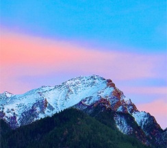 Трехкомнатный комфорт с общей террасой и видом на горы | 2 этаж в Hayat Haus