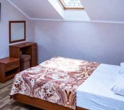 Двухкомнатный 5-ти местный номер Семейный Комфорт FAMILY Comfort-B (с балконом) в Долина Сукко