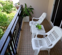 Двухместный номер Deluxe с балконом двуспальная кровать в Отель Kata Beachwalk