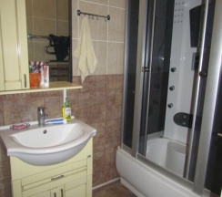 Шестиместный коттедж в Гостевой дом