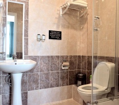 №1. Семейный номер с двуспальной кроватью, диваном и видом на Байкал в Прибой